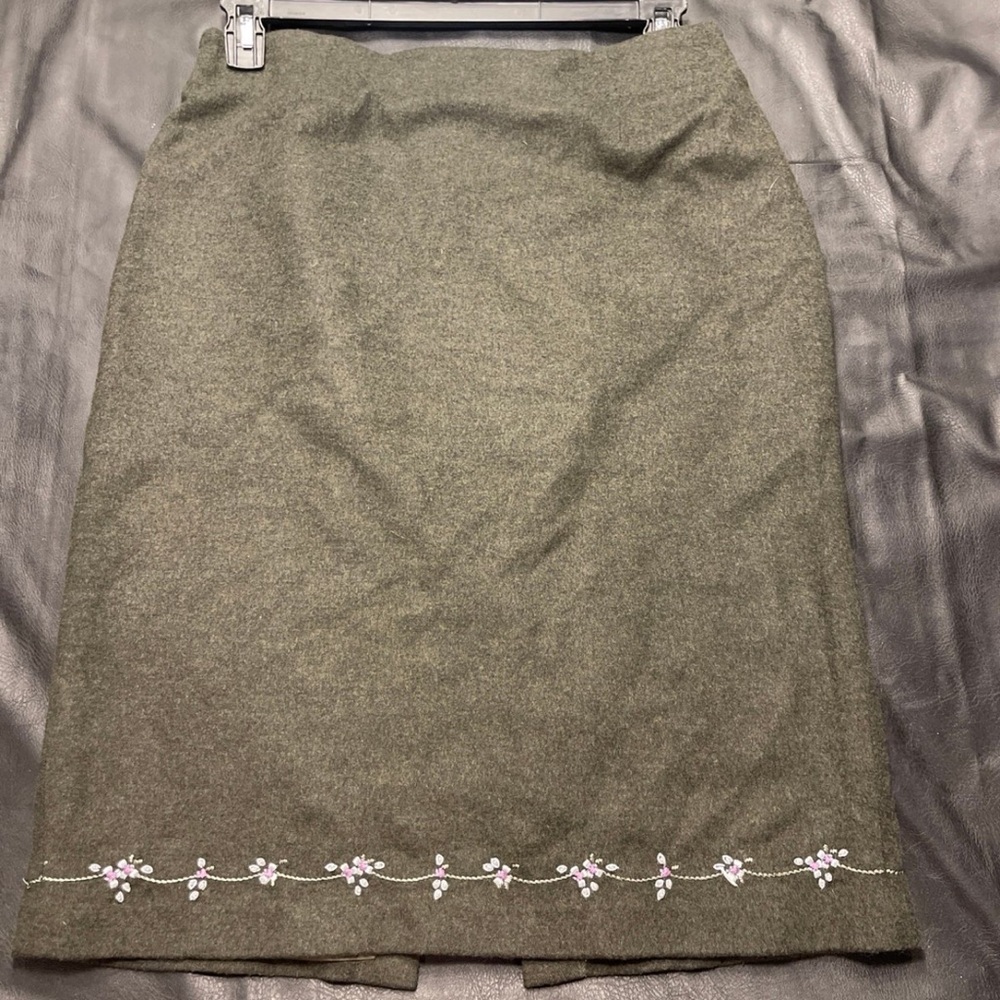 Neiman Marcus wool knee length skirt- Size 12
